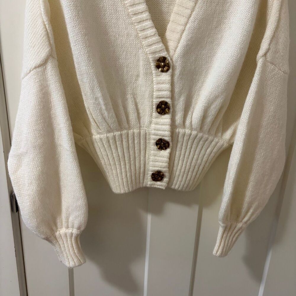 Farm Rio Ribbed Goldtone-Buttoned Cardigan Off White Size S - Picture 5 of 13